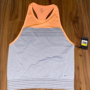 BNWT Nike Seamless Workout Top
